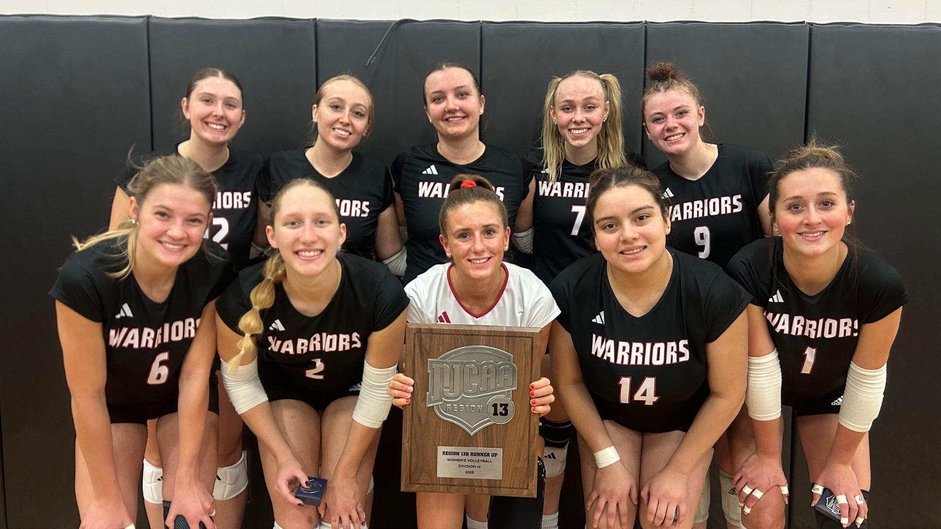 Warriors Go 1-1 in Region XIII Tournament, Season Ends at 12-12